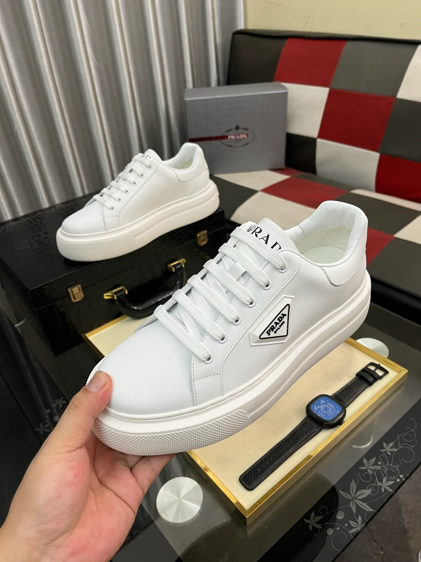 Men's shoes 💰580⌚️⌚️【PRADA】Prada casual shoes, originally developed 1:1, made of high-mercerized cowhide with imported cowhide, silk sheepskin lining, rubber outsole, comfortable and soft on the foot, size: 38-444️⃣Colors available